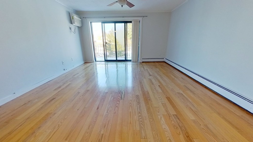 34 Hamilton Rd unit 504, Arlington, MA 02474 - photo 1