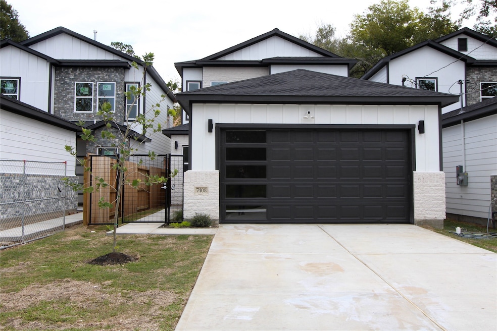 7408 Cora St, Houston, TX 77088 - photo 1