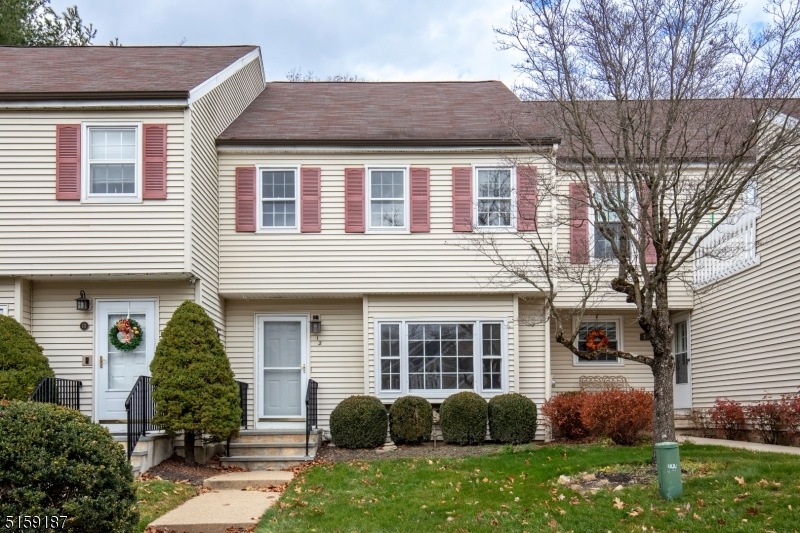 12 Essex Dr, Mendham, NJ 07945 MLS 3877837