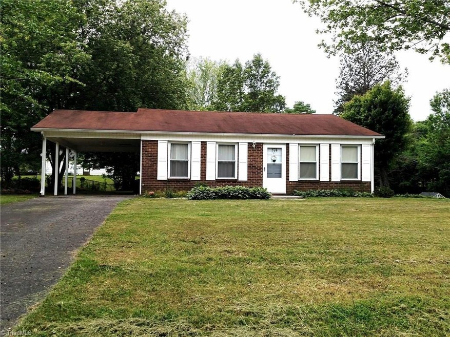 374 Northfield Dr, King, NC 27021 - photo 1