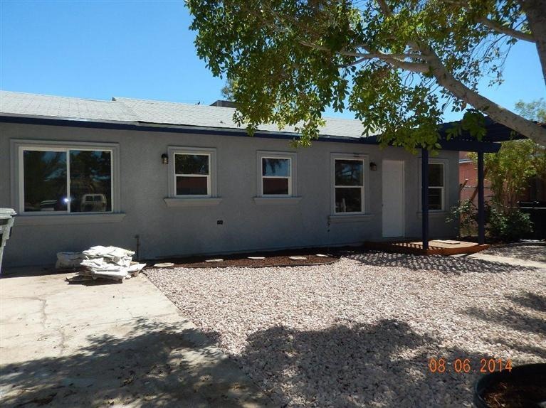 609 Woodward Ave, El Centro, CA 92243 - photo 1