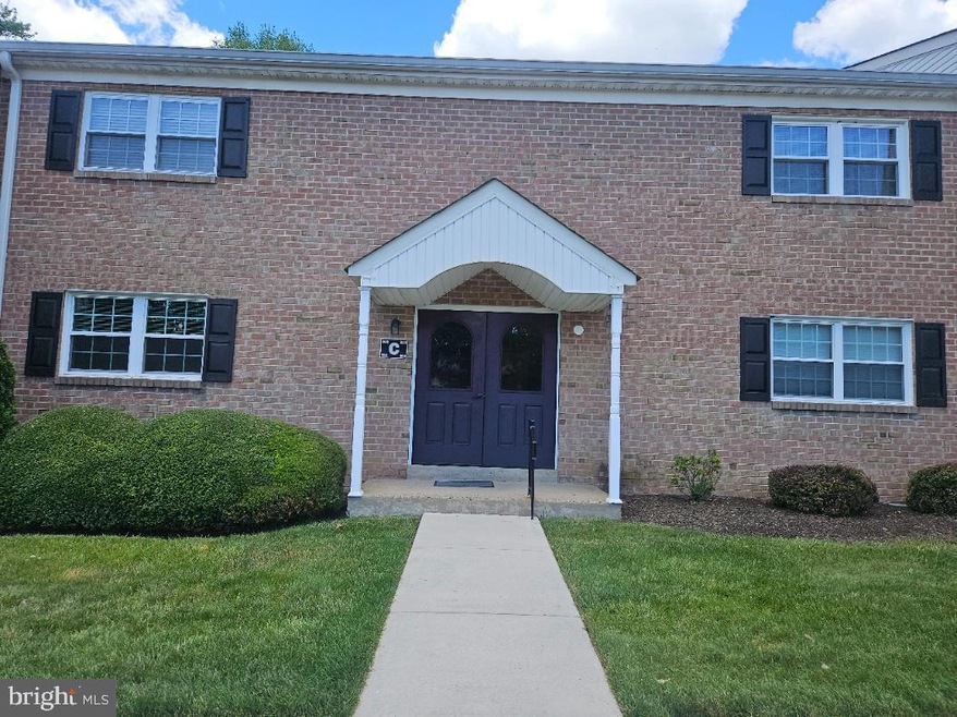 106 C Hampton Crossing, Southampton, PA 18966 - photo 1