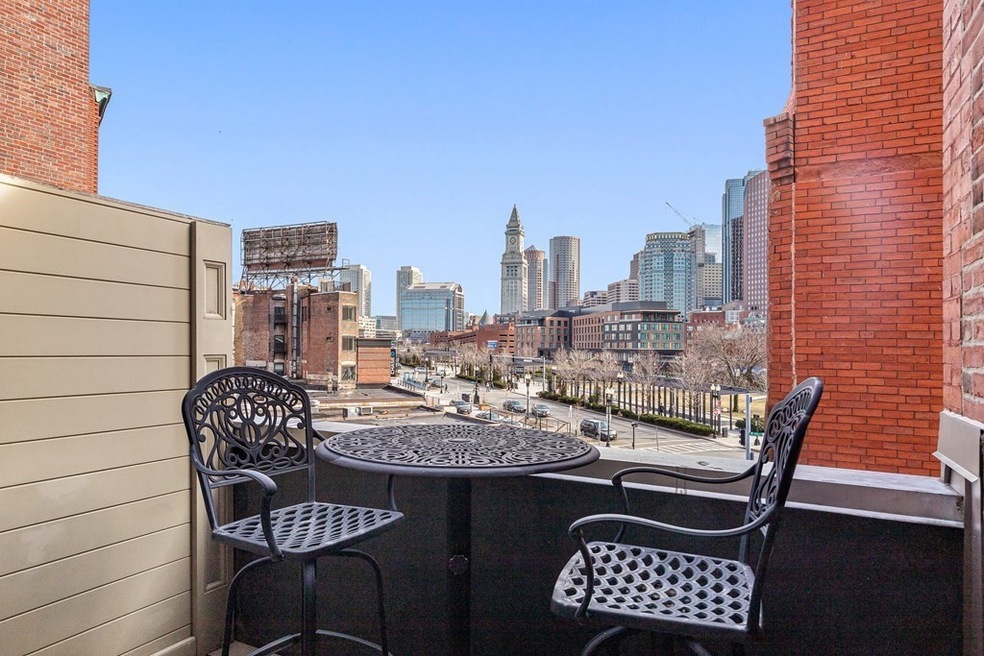 26 Stillman St unit 3-3, Boston, MA 02113 - photo 1