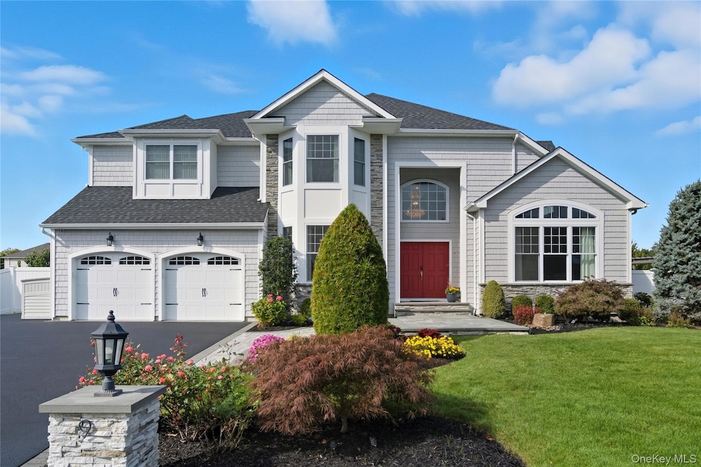 Pending $1,490,000 • Co-Listing Agent