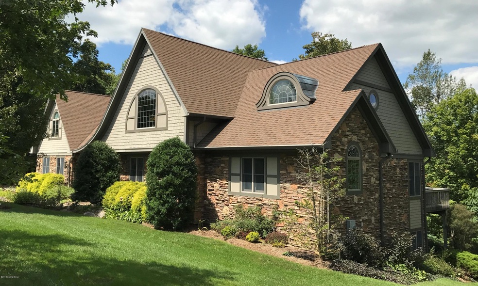 6814 Lake of the Woods Court6814_LOTW