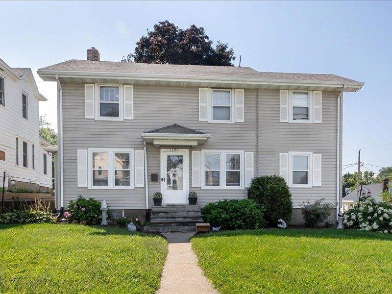 1390 Loras Blvd, Dubuque, IA 52001 - photo 1