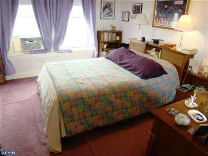 337 Linden St, Reading, PA 19604 - photo 1