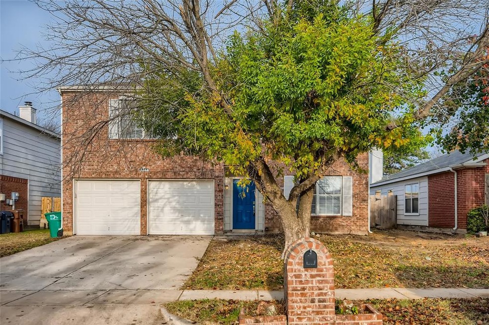 3244 Bent Creek Dr, Denton, TX 76210 - photo 1