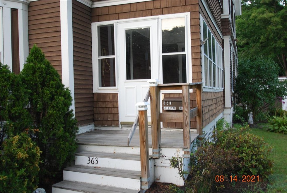 363 N Main St, Franklin, NH 03235 - photo 1