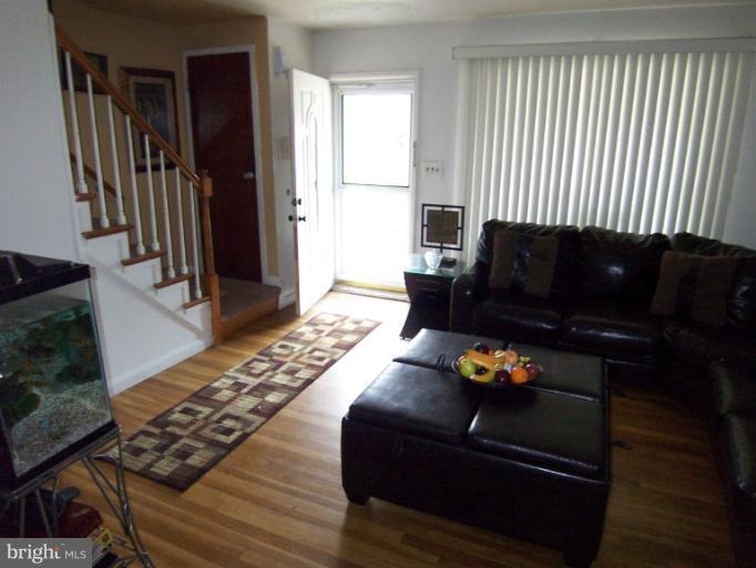 538 Brisbane Rd, Baltimore, MD 21229 - photo 1