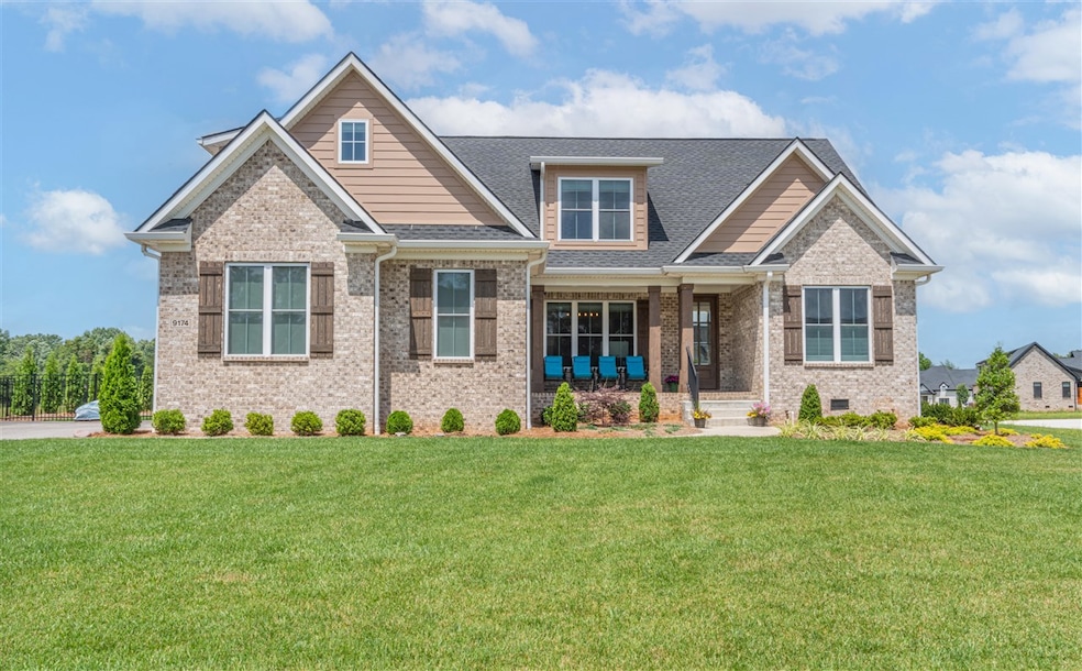 For Sale $627,500 • Co-Listing Agent