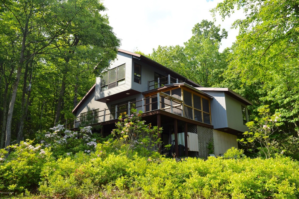 112 Broadview Dr, Jim Thorpe, PA 18229 - photo 1