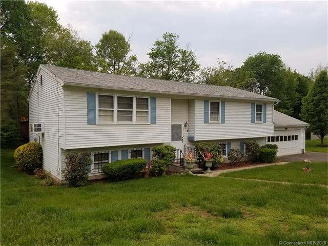 39 Dwight St, Waterbury, CT 06710 - photo 1