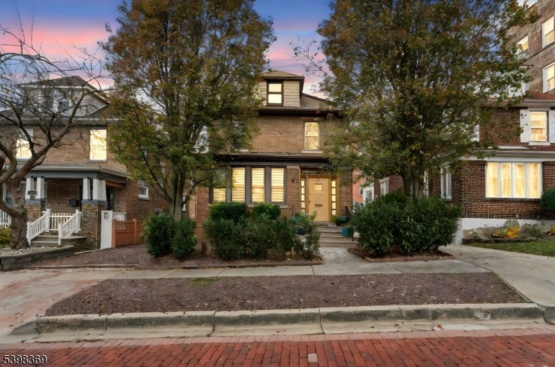 25 75th St, North Bergen, NJ 07047 - photo 1