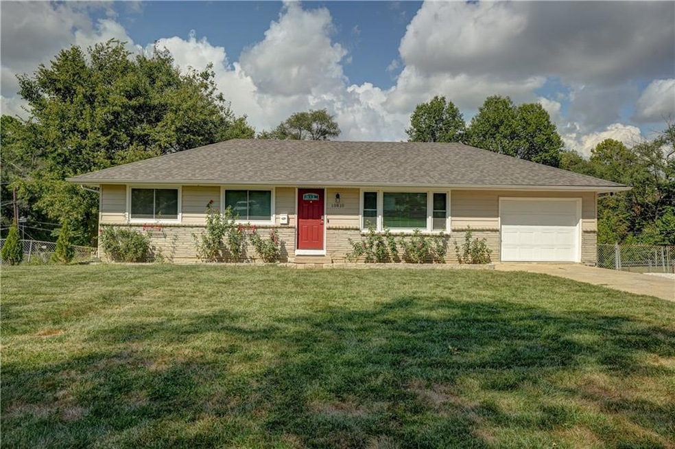 10810 W 50th Terrace, Shawnee, KS 66203 - photo 1