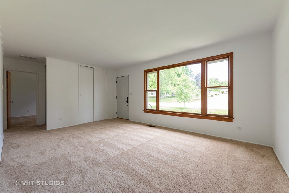 2207 School Dr, Rolling Meadows, IL 60008 - photo 1