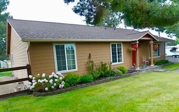 2689 NW 35th St, Redmond, OR 97756 - photo 1