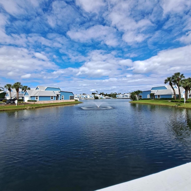 904 Ocean Dunes Cir, Jupiter, FL 33477 - photo 1