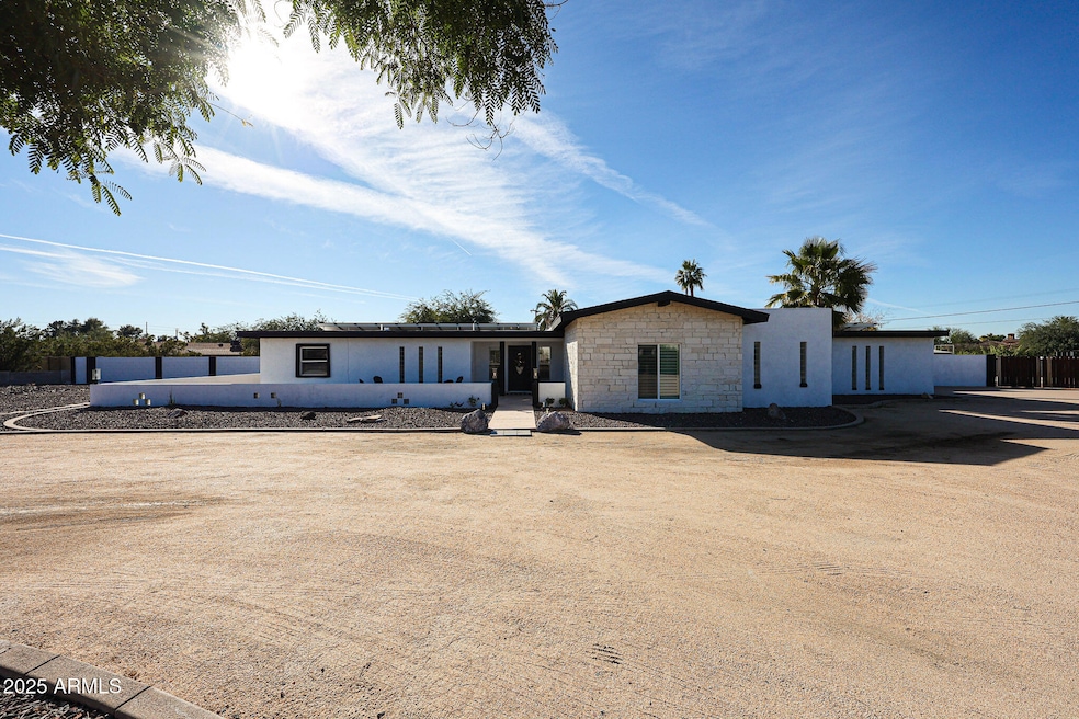 10818 N 83rd St, Scottsdale, AZ 85260 - photo 1