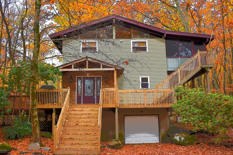 801 Canoe Brook Ct W, Hawley, PA 18428 - photo 1