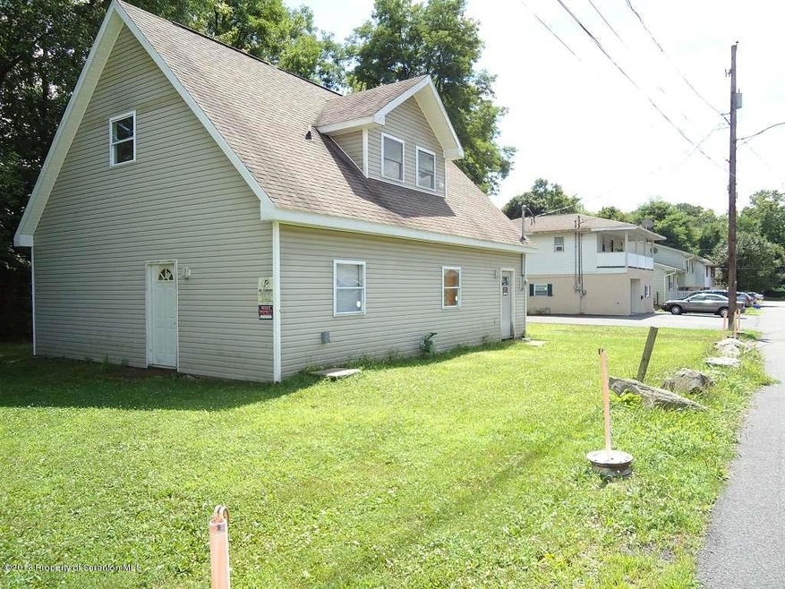 135 Delaware St, Archbald, PA 18403 - photo 1