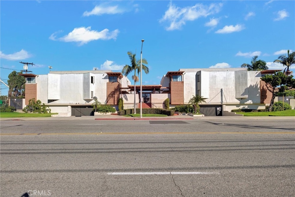 7033 Stewart And Gray Rd unit 24, Downey, CA 90241 - photo 1