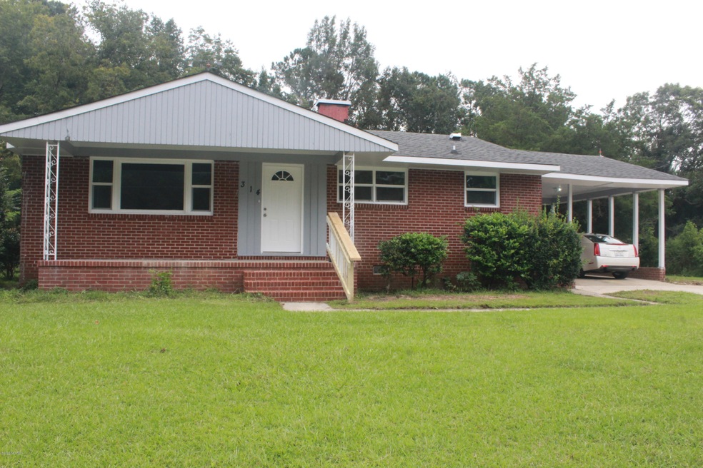 314 Country Club Rd, Jacksonville, NC 28546 - photo 1