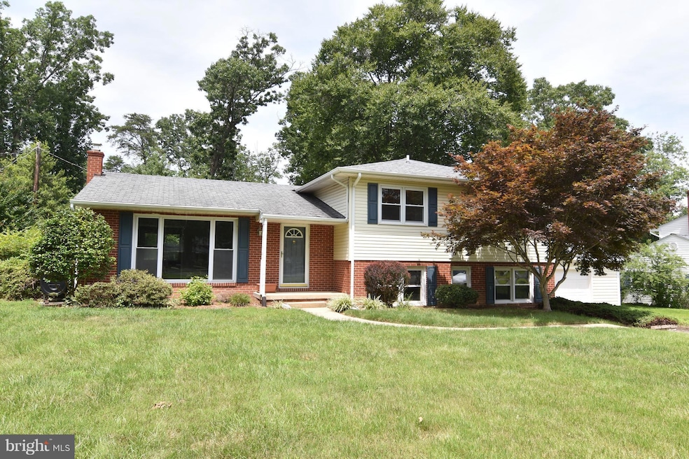 22907 Chestnut Rd, Lexington Park, MD 20653 - photo 1