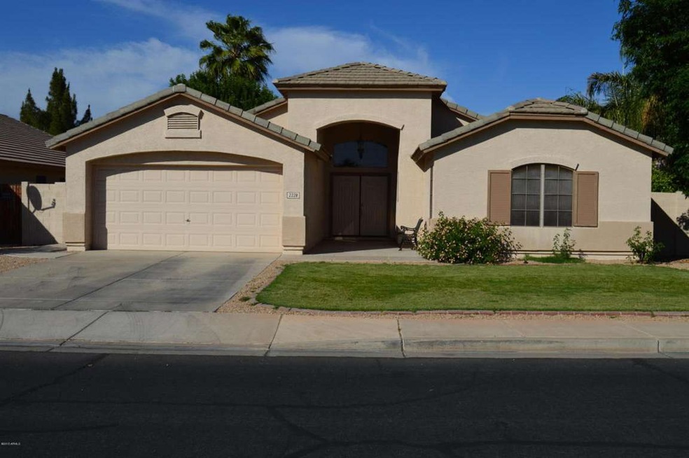 2228 E Saratoga St, Gilbert, AZ 85296 - photo 1