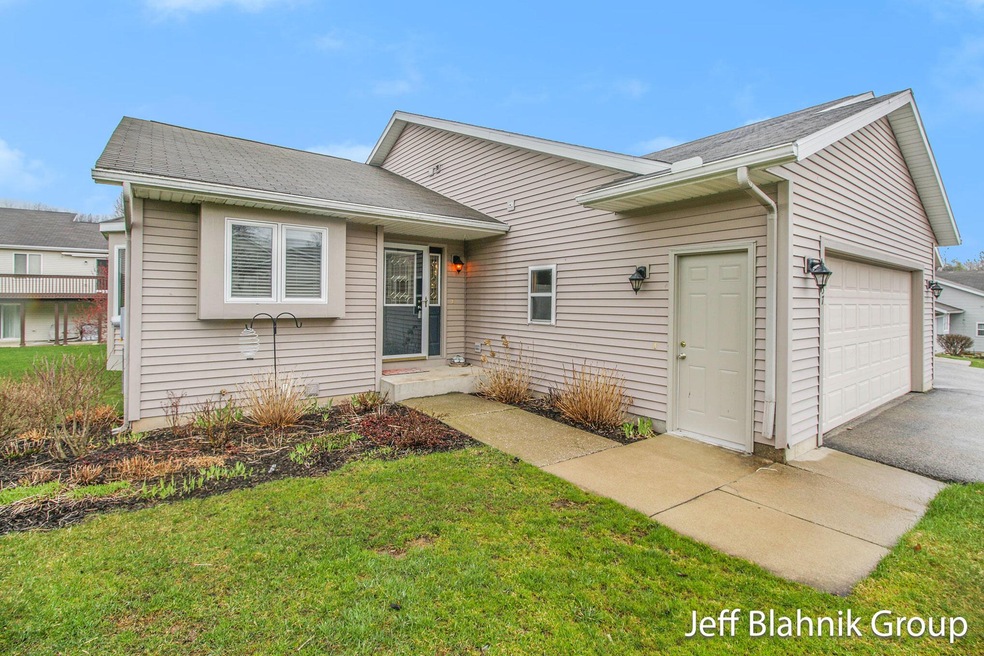 2637 Rolling Ridge