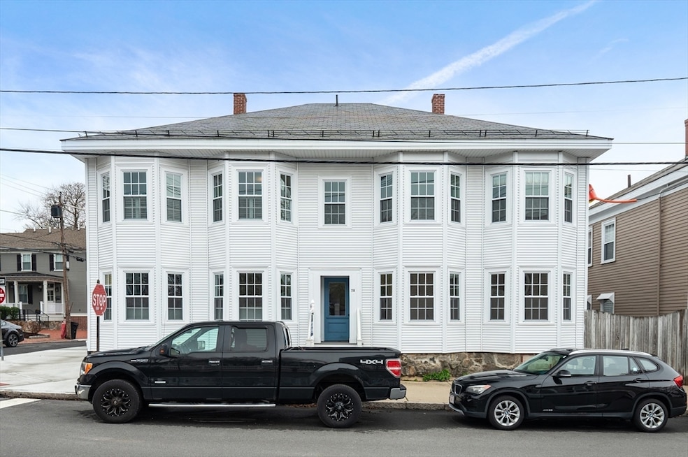 28 Fair St unit 2, Newburyport, MA 01950 - photo 1