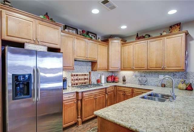 Kitchen includes stainless appliances