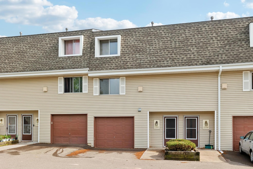 2360 Dorland Place E unit 117, Saint Paul, MN 55119 - photo 1