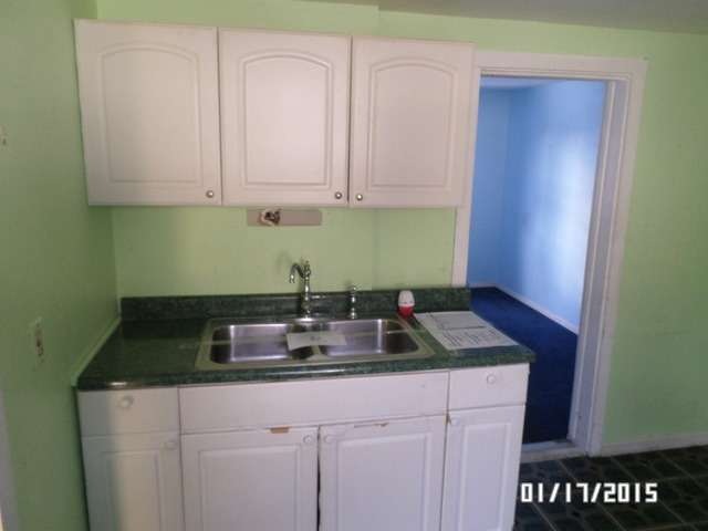 20 N Victory St, Waukegan, IL 60085 - photo 1