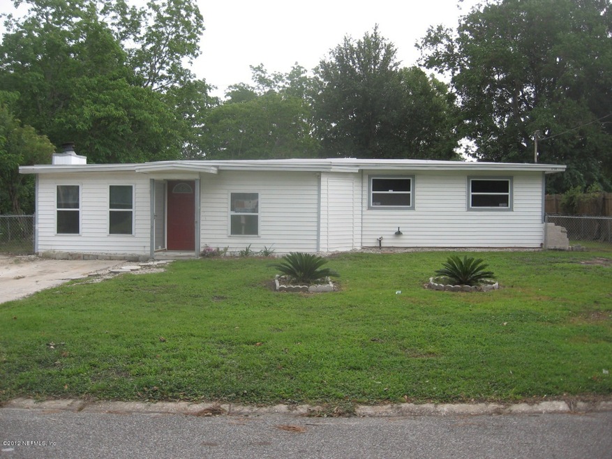 3739 Macgregor Dr, Jacksonville, FL 32210 - photo 1