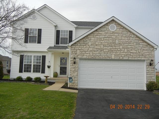 320 Hardwood Ave, Circleville, OH 43113 - photo 1