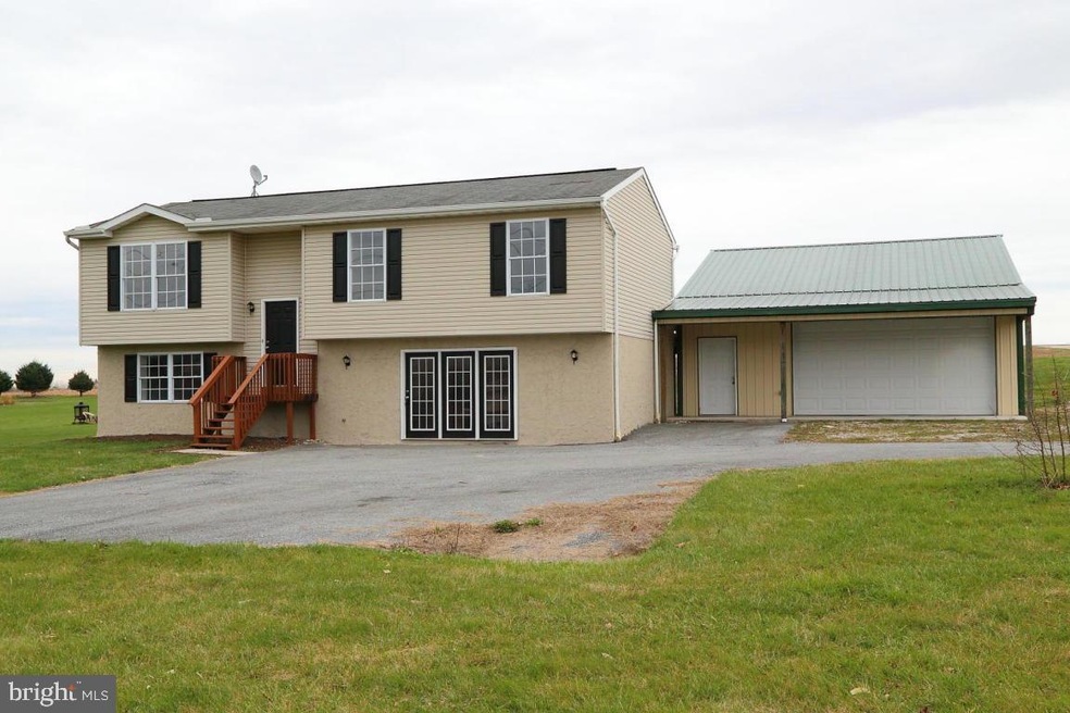 14231 Cross Roads Ave, Felton, PA 17322 - photo 1