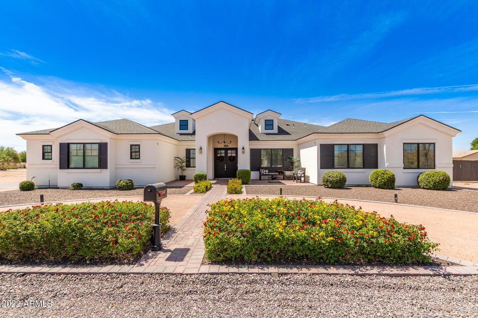 Beautiful Custom Home!