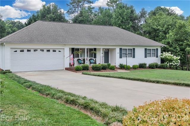 143 Doe Trail Ln, Statesville, NC 28625 - photo 1