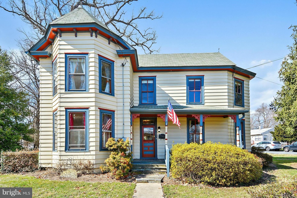 102 Chestnut St, Gaithersburg, MD 20877 - photo 1