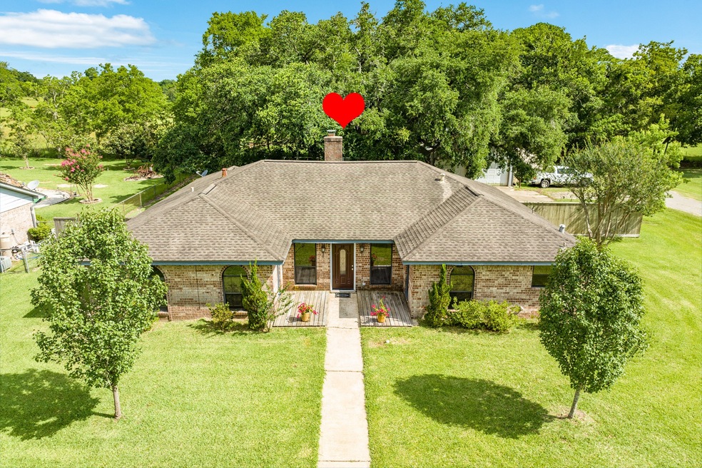 57 Fulton Dr N, Alvin, TX 77511 - photo 1