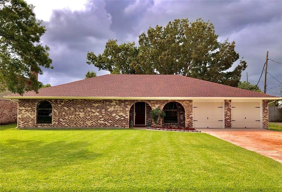 301 Omega Belle Chasse