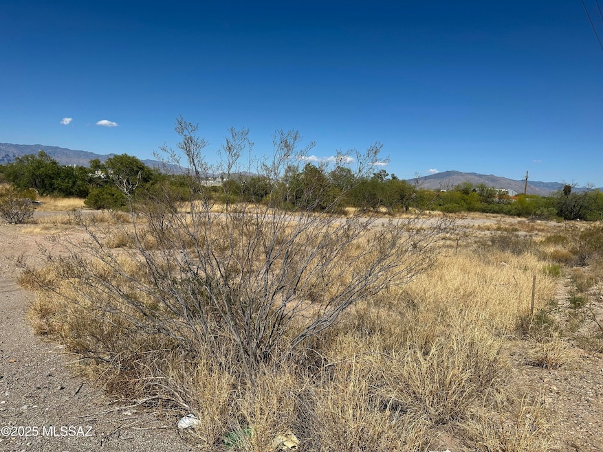 6467 E Littletown Rd E, Tucson, AZ 85756 - photo 1