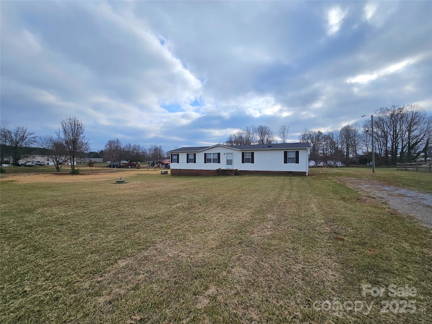 112 Kimbo Dr, Kings Mountain, NC 28086 - photo 1