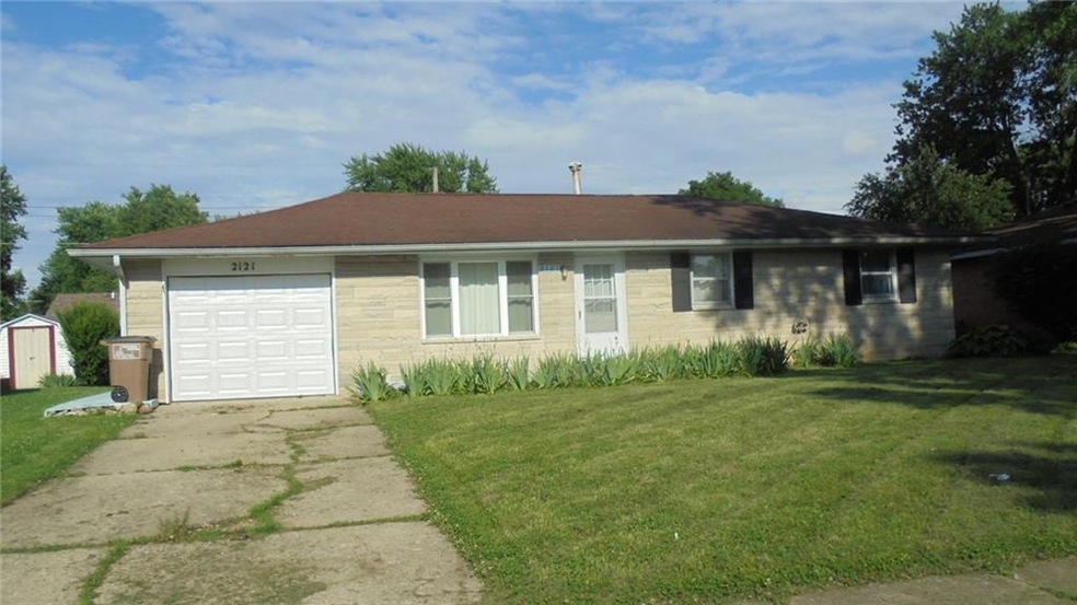 2121 Timbercrest Dr, Columbus, IN 47203 - photo 1