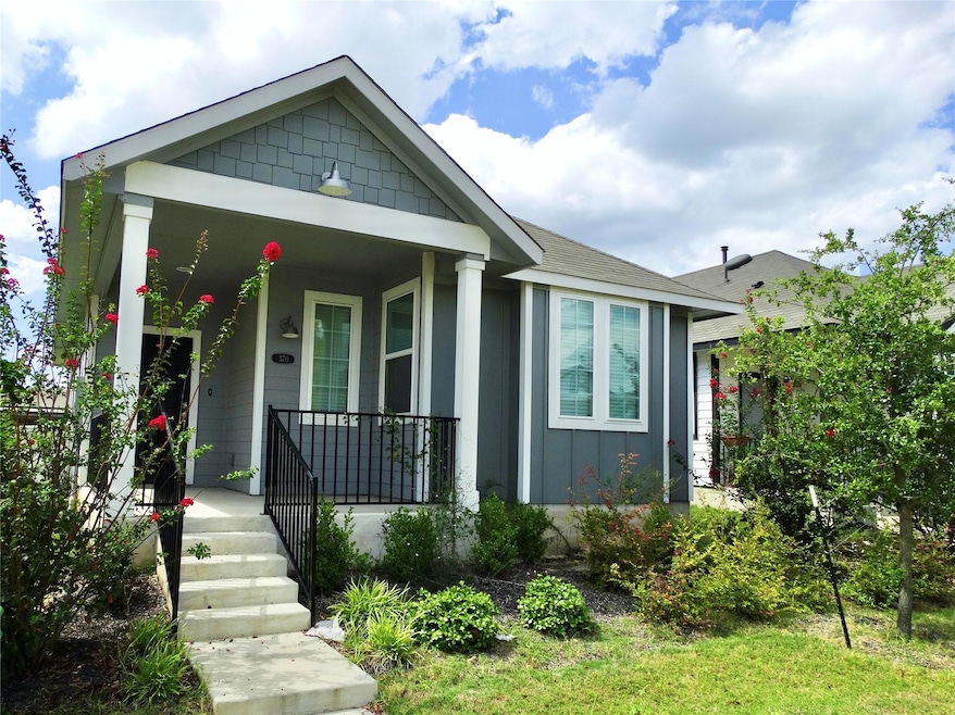 370 Hortus Dr, Niederwald, TX 78640 - photo 1