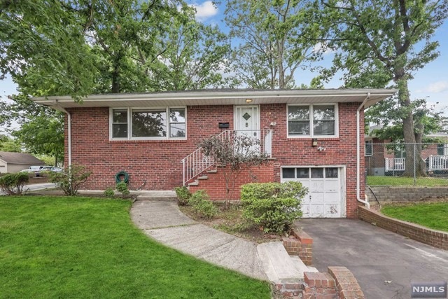 20 Irving Ave, Englewood Cliffs, NJ 07632 - photo 1