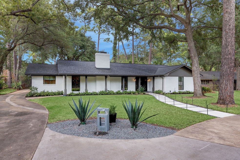 Welcome to 5218 Woodway Drive!