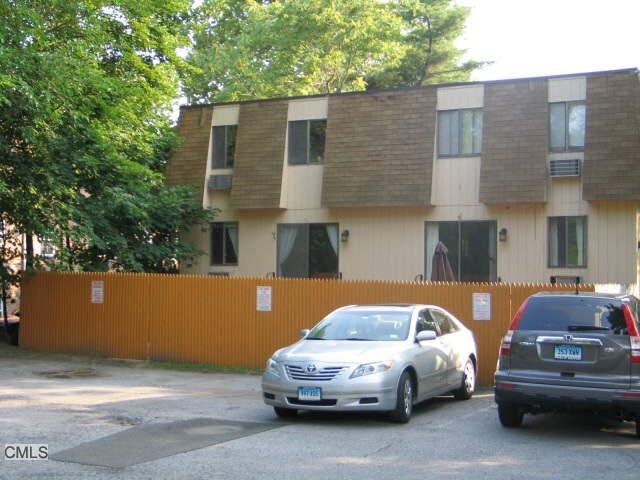 406 Courtland Ave unit B, Stamford, CT 06906 - photo 1