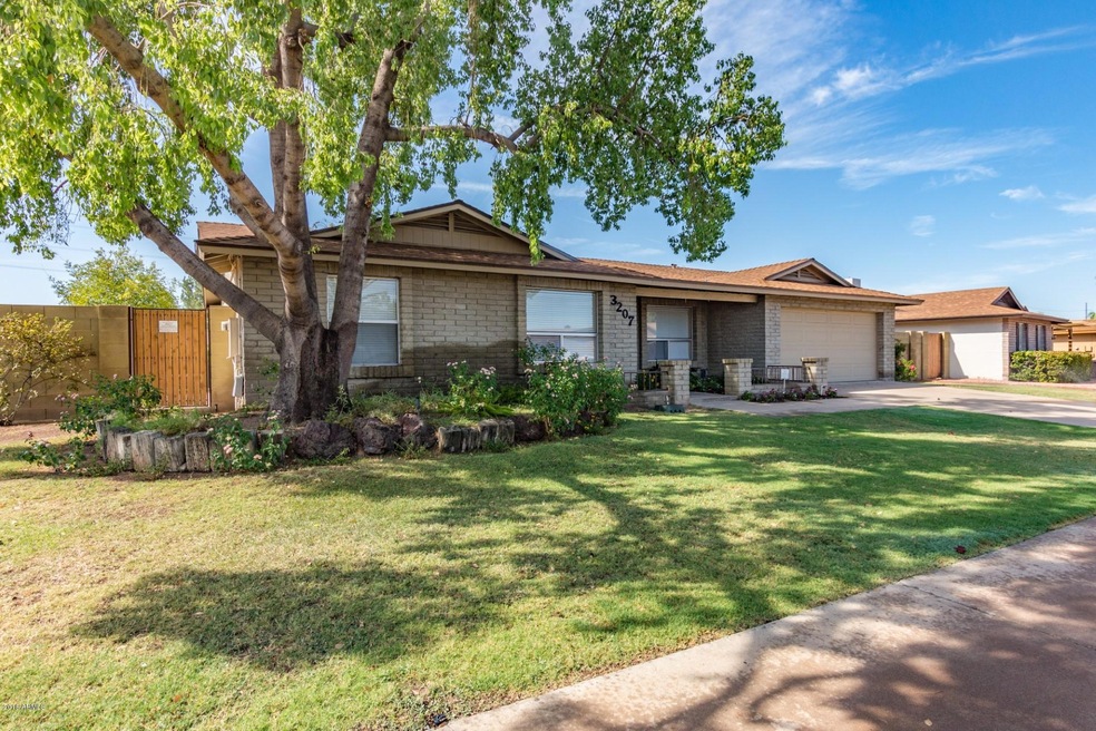3207 W McRae Way, Phoenix, AZ 85027